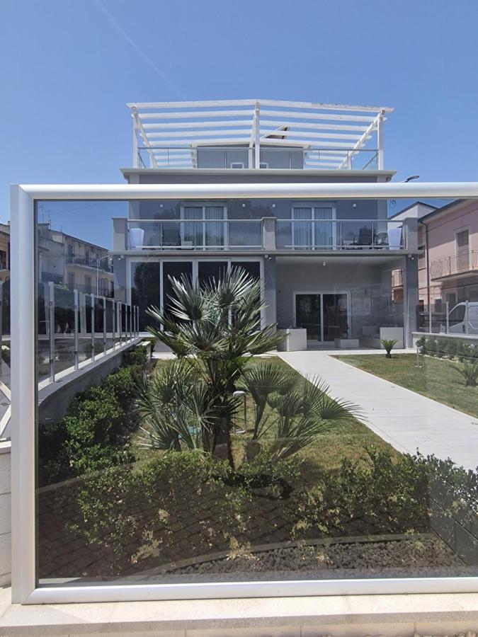 Luxury House Ξενοδοχείο Villapiana Εξωτερικό φωτογραφία