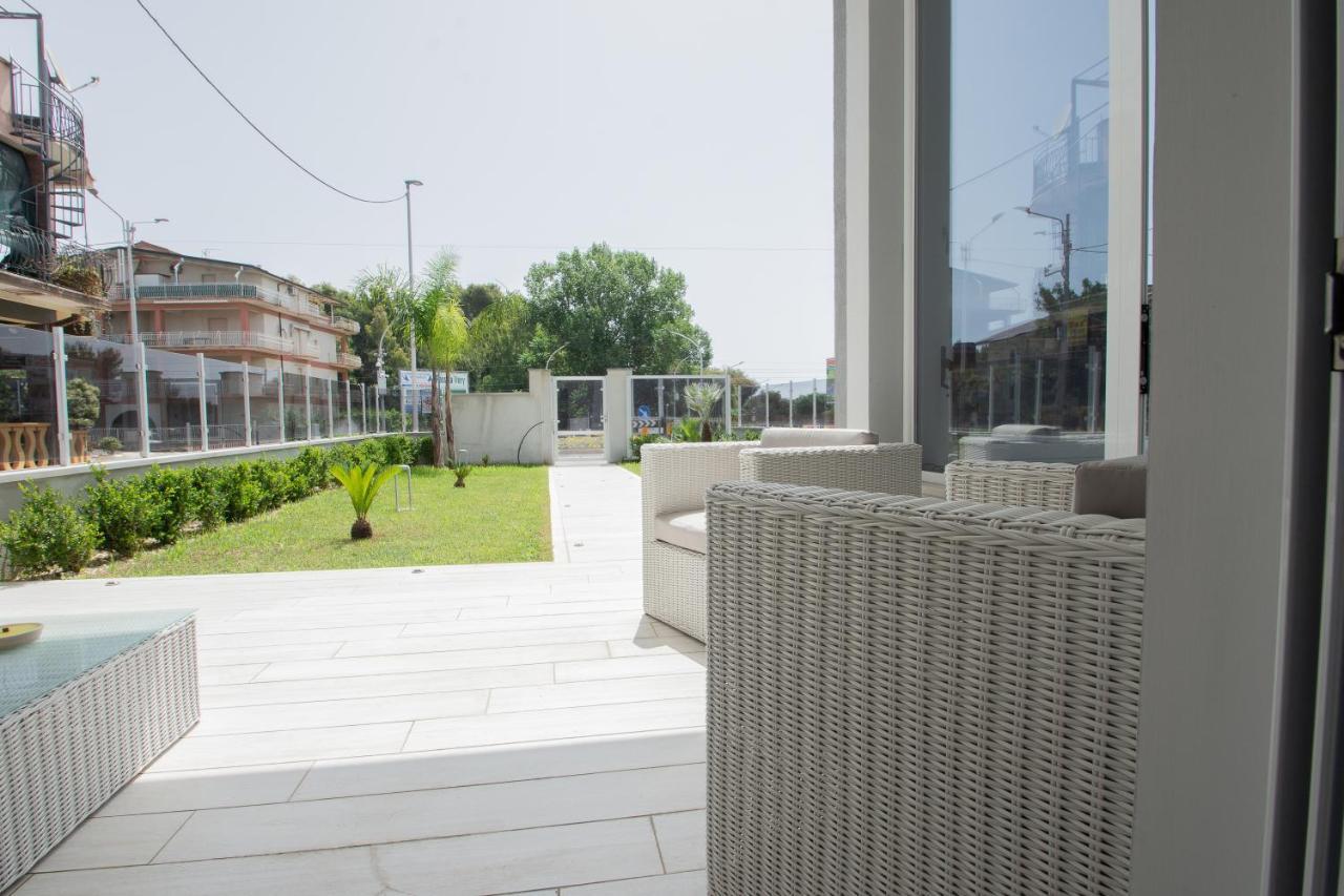 Luxury House Ξενοδοχείο Villapiana Εξωτερικό φωτογραφία